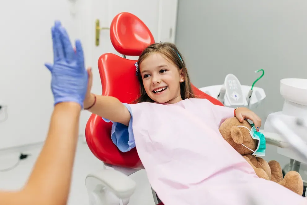 girl-at-pediatric-dentist